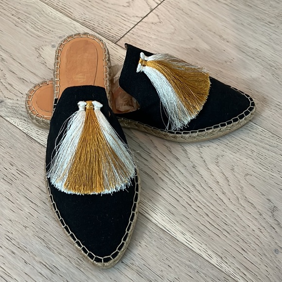 Last chance - New Silvia Cobos Flat Mules - black with white and gold tassels - Picture 2 of 12